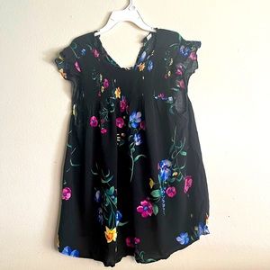 Old Navy Peasant Flower Top | black floral ruffle sleeves XL